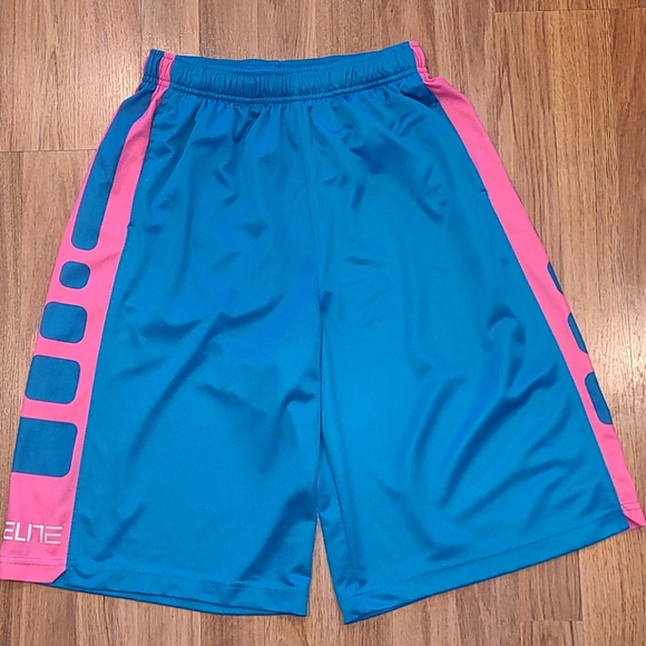 Nike Other - Nike Elite dri fit shorts
